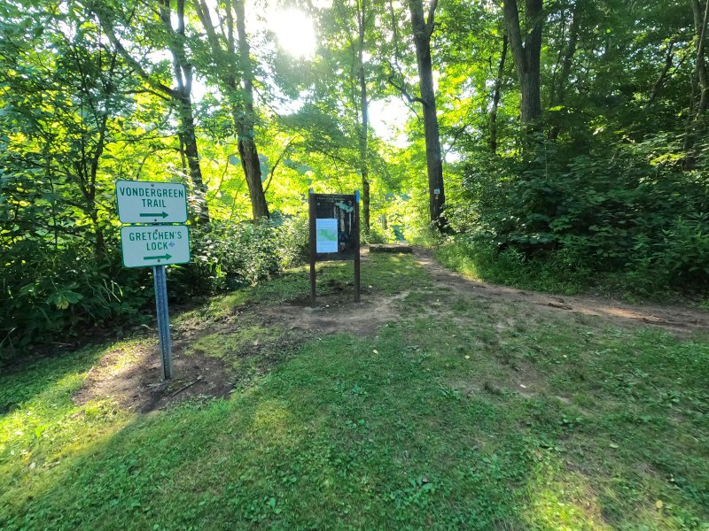 Beaver Creek State Park. Gretchen's Lock Trail 