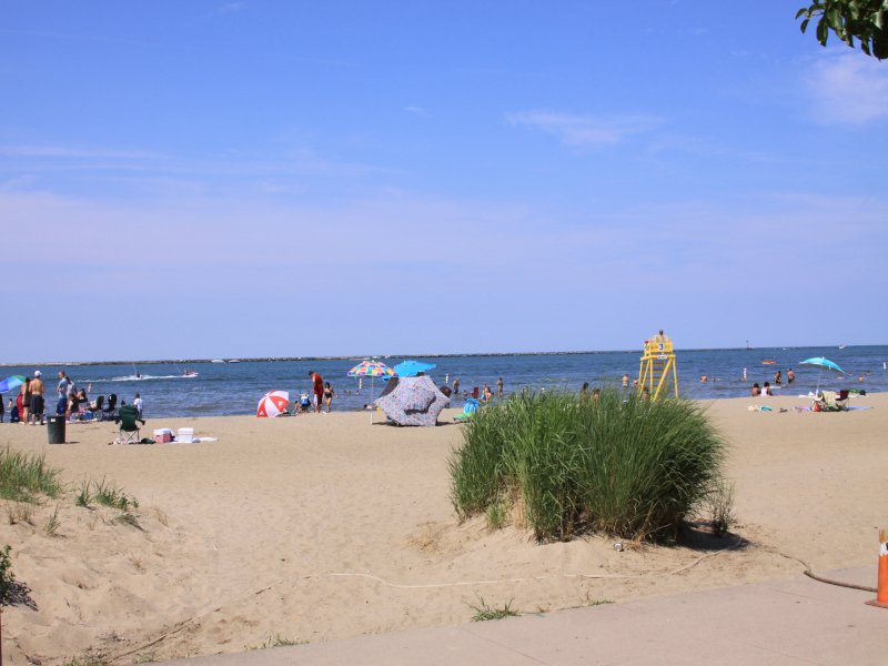 Headlands Beach in Ohio, mile-long beach makes it the longest beach in the state.