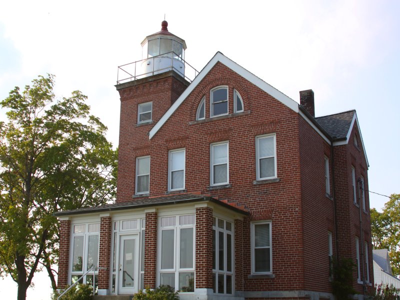 South Bass Island Lighthouse Rene Sturgell, CC BY-SA 3.0