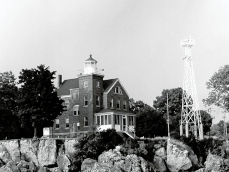 South Bass Lighthouse